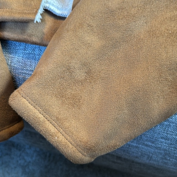 Madden NYC  Faux Suede Cropped Jacket - Picture 6 of 12